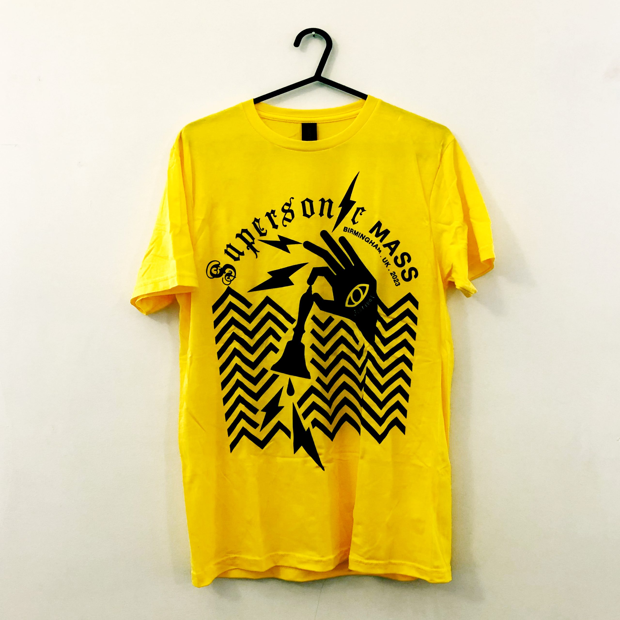 SS23-YellowBlack-T-scaled.jpg